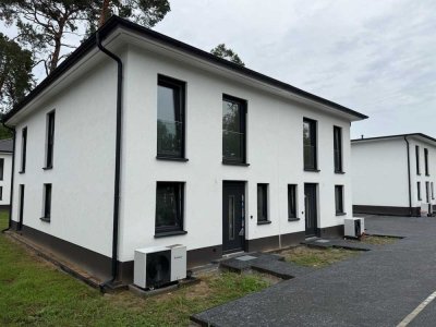 NEUBAU * Exklusive Doppelhaushälfte mit hochwertiger Ausstattung * schlüsselfertig