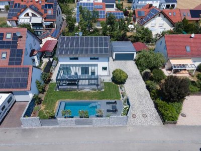 Modernes Einfamilienhaus mit schönem Garten inkl. Pool in Kösching-Kasing