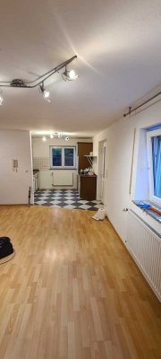 Schöne 2-Zimmer-Wohnung mit EBK in Hasselroth