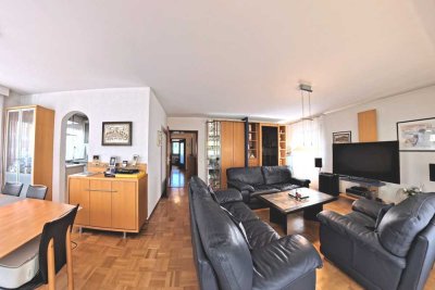 4-Zimmer Wohnung mit 2 Balkonen und Garage in Leinfelden!
