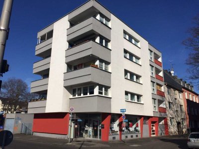 1-Zimmer-Wohnung mit Küche, Diele, Bad und Loggia in Köln Mülheim