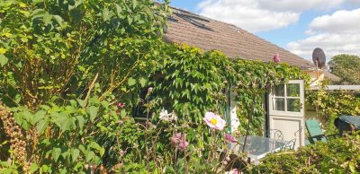 Ruhiges,möbliertes Gartenhäuschen mit Terrasse in Eckernförde