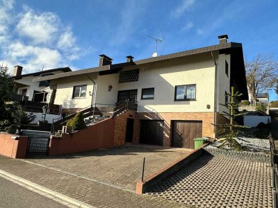 sehr gepflegtes 2 Familienhaus Hanglage zu verkaufen