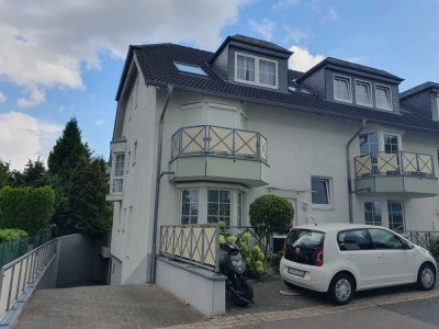 Helle 2-Zimmer-Wohnung mit zwei Balkonen in ruhiger Lage von Bergisch Gladbach-Schildgen