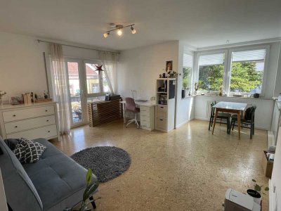 Helle, moderne 2 ZKB-Wohnung am Bahnhof HD-Kirchheim / Küche / Teilmöbeliert