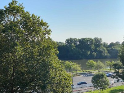2-Zimmer Wohnung mit Balkon - Mainufer Lage