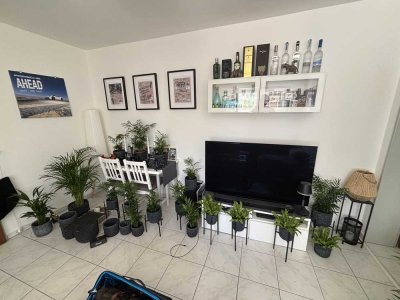 myHome-Immobilien / Supergünstige gepflegte 2 Zi-Wohnung mit EBK - S-Bahn Nähe im beliebten Bieber