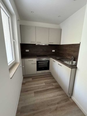 Erstbezug mit Balkon und EBK: Exklusive 3-Zimmer-Wohnung in Siegburg