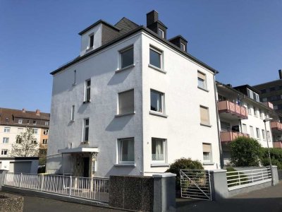 Toll für Studierende: Großzügiges, schönes WG-Zimmer mit Gemeinschaftsbalkon, Nähe UKGM, Händelst...