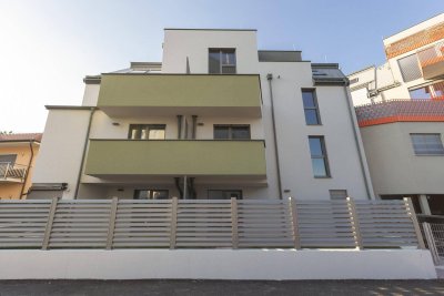 EHK 100 | 3 Zi Terrassenwohnung im Dachgeschoss