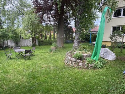 1,5 Etagen - Garten - EBK - Carport