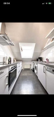 Modernes, möbliertes 2-Zimmer-Apartment auf Zeit in Hockenheim mit Einbauküche