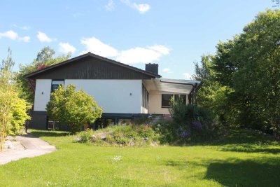 Geräumiger und gepflegter Bungalow in ruhiger Wohnlage in Stegaurach