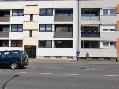 Wohnung, EG, rechts, Valencienner Straße 160