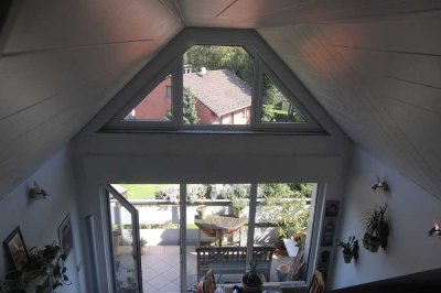 Nähe Centro/ Kaisergarten 3 1/2 Raum über 2 Etagen mit Galerie