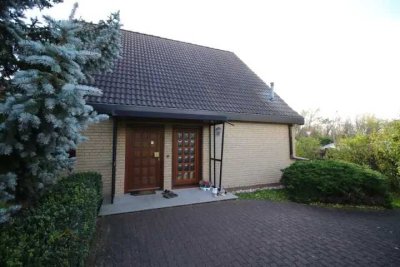 ❌️Sofort Einziehen: neu renoviertes Einfamilienhaus (122 m2 / 3 Zi.) mit Terasse & Garten in Leuna❌
