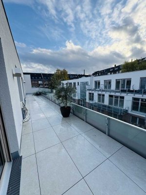 NEUBAU - 4-Zimmer-Wohnung im Innenhof mit 2 Bädern und Klimaanlage