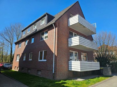 Licht & Luft im Dachgeschoss – Charmante Wohnung mit Balkon in Wilhelmshaven