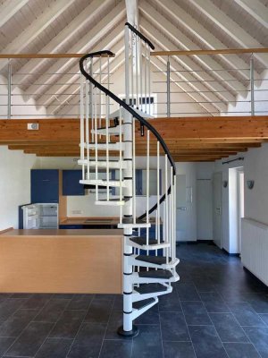 Ansprechende 1,5-Raum-Maisonette-Wohnung mit EBK und Balkon in Bad Kreuznach nur an Einzelpersonen