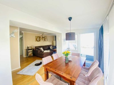 Perfekt als Kapitalanlage*Vermietete 2-Zimmer-Wohnung mit großer Dachterrasse*EBK*Toplage