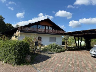 Geräumiges Einfamilienhaus mit Garten, Balkon & Loggia in Grävenwiesbach