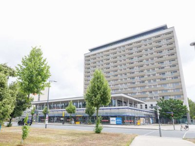 Großzügige, lichtdurchflutete 1-Zi.-Etagenwohnung mit Loggia und moderner Ausstattung zum Wohlfühlen