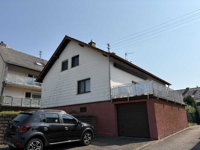 Freistehendes 1-2 Familienhaus in ruhiger Lage von Saarbrücken - Eschringen