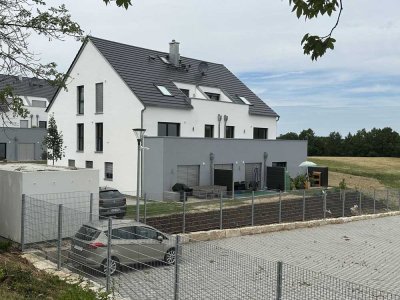 2 Zimmerwohnung mit Stellplatz