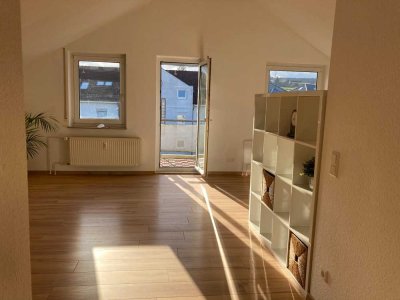 Helle, geräumige Wohnung im Loft-Stil in Niefern