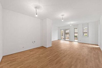 Moderner Erstbezug: Sonnige 4-Zimmer-Wohnung mit Terrasse und Garten