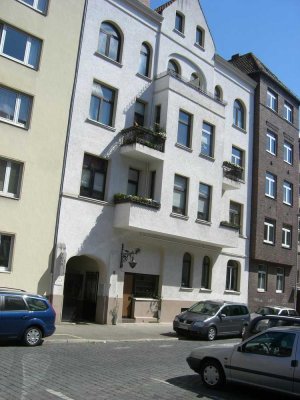 Südstadt helle 2-Zimmer Altbau Wohnung