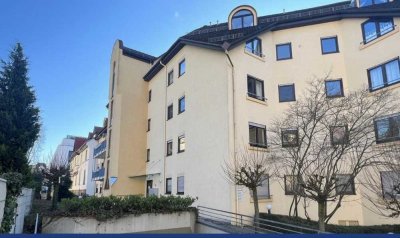 Charmante 2,5 Zi. WHG mit Loggia in perfekter Lage in Baden-Baden!**Voll möbliert**