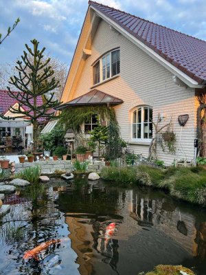 Exklusives Architektenhaus mit individueller Außenanlage und unverbaubarem Blick