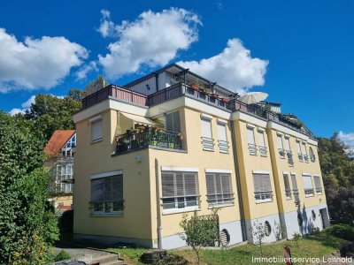 GEMÜTLICH, RUHIG UND GRÜN - MIT GROSSER DACHTERRASSE!