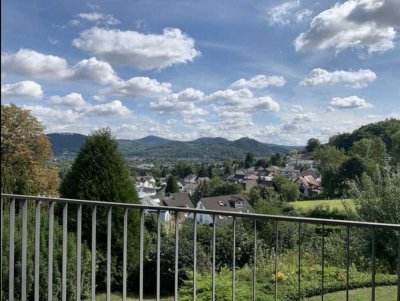 Helle 3-Zimmer-Wohnung mit traumhaftem Blick auf das Siebengebirge – Ruhige Lage in Bonn Muffendorf
