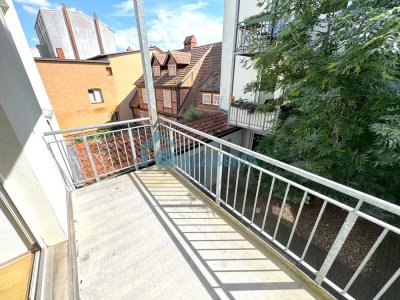 1-Zimmer-Wohnung mit Balkon, großem Wohn- und Schlafbereich in der schönen Schelfstadt!