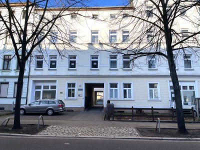 Helle 3-Zimmer-Wohnung, EBK, zentrale Lage Magdeburg, Sudenburg