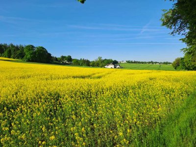 Traumhaft ländlich und verkehrsgünstig