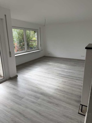 Komplett renoviertes Haus mit Garten