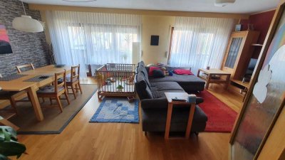 Geräumige 3,5-Raum-Wohnung mit Balkon in Freiberg am Neckar