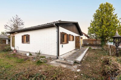 ENTZÜCKENDES WEEKENDHAUS ODER BAUGRUND II SANIERUNGSBEDÜRFTIG II VIEL POTENZIAL II SCHÖNER GARTEN II GARAGE II RUHIGE SIEDLUNGSLAGE II NÄHE FELIXDORF