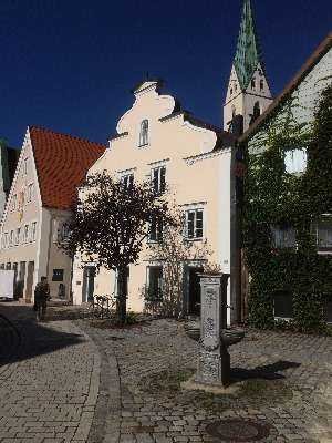 Schöne Altstadtwohnung in ruhiger, aber zentraler Lage
