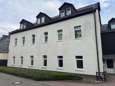 Solides Mehrfamilienhaus in Schneeberg!