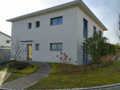 Helle, barrierefreie 4-Zimmer EG-Wohnung mit Garten in Altenmünster