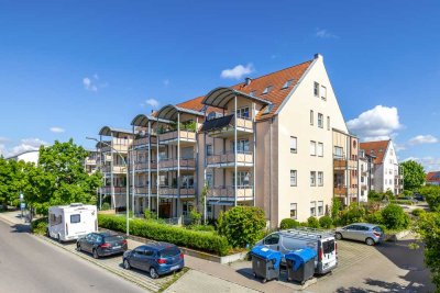 NEU am Markt: FREIE 2 ZKB-Erdgeschosswohnung mit Garten, Badsanierung in 2019 und TG-Stellplatz