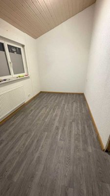 Mitbewohner gesucht. WG Zimmer zu vermieten