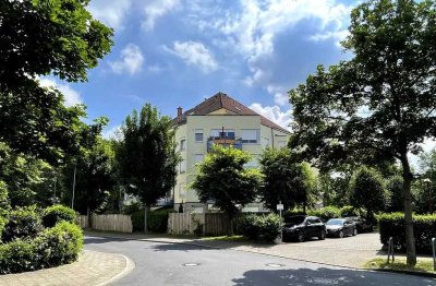 Helle ruhige 2-ZW m. Balkon in Düsseldorf Grafenberg am Wildpark m. Waldblick + zentraler Anbindung