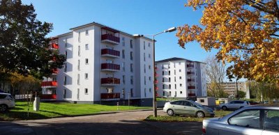 Großzügige 3-Zimmer-Wohnung im "Neubau" mit Balkon und Blick ins Grüne