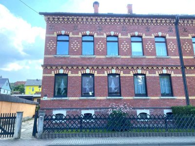 Sanierungsbedürftiges, kleines MFH, Ausbaupotenzial im DG, schönes Grundstück!