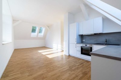 4-Zimmer Maisonette Wohnung mit ausgebautem Spitzboden im Erstbezug